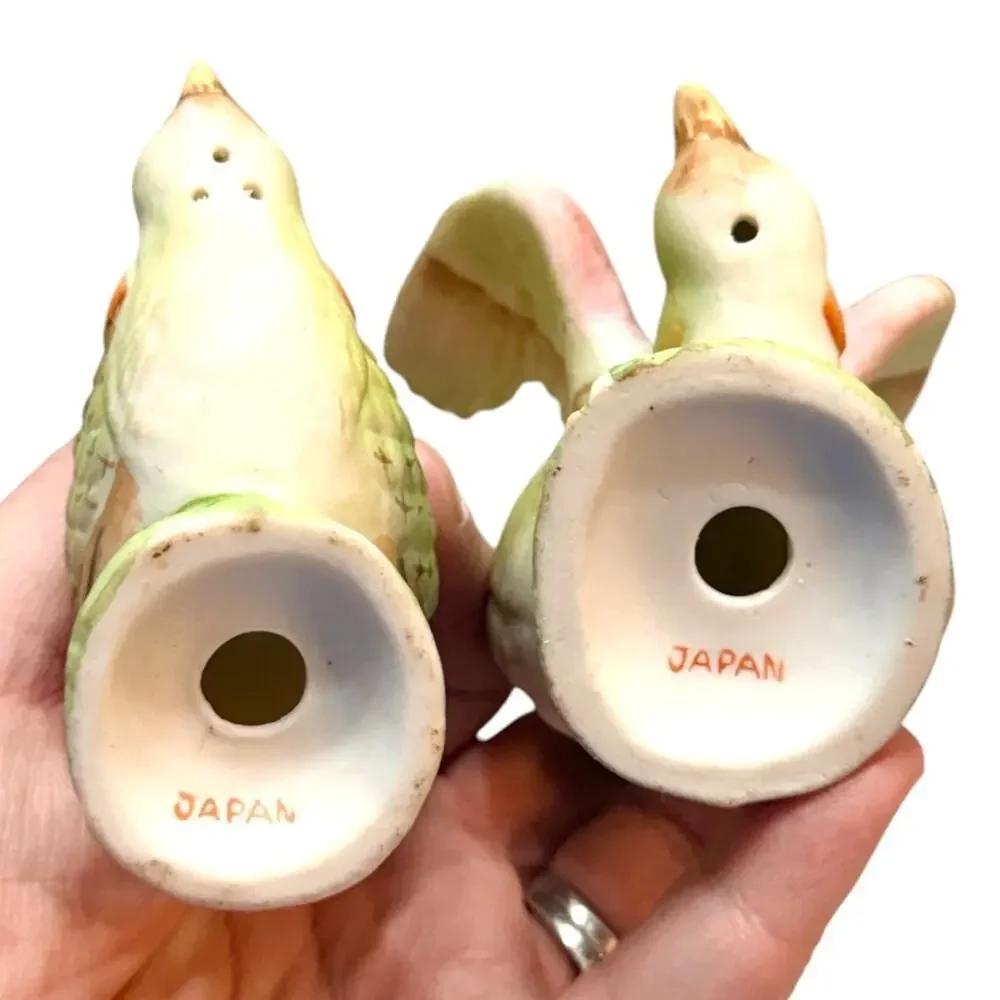 Vintage Japan Bird Salt & Pepper Shakers Mid Century Ceramic Pair